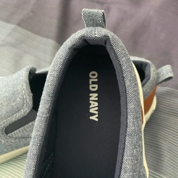 Old Navy Kids Loafers • Denim • Size 5 - Picture 5 of 9